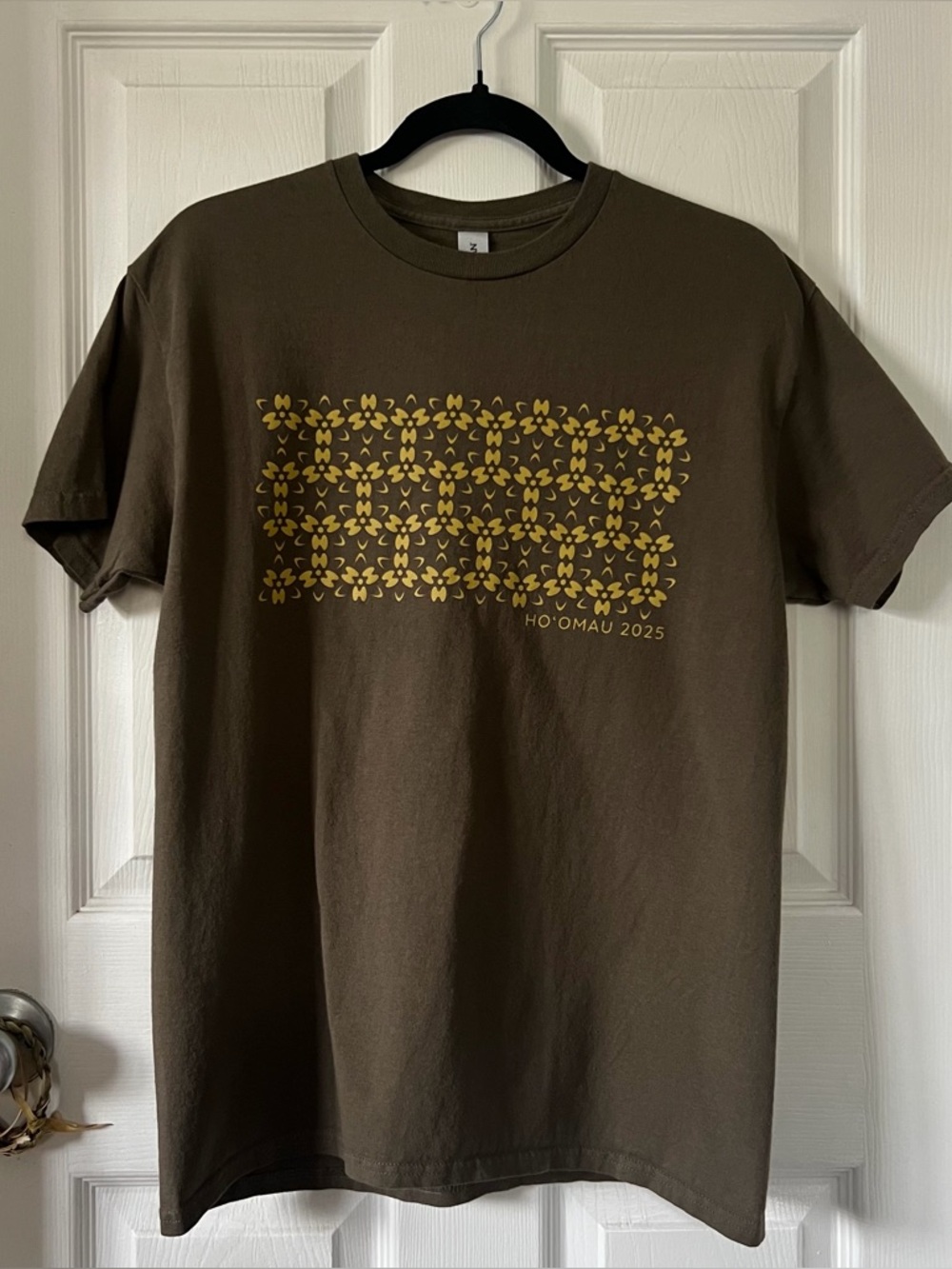 hoʻomau 2025 tshirt